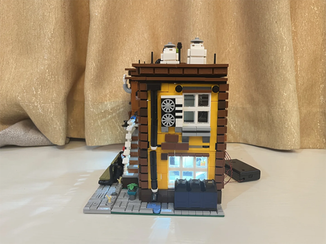 Xbert Creator Building Ashlef's 2-Story House 2284PCS block toys 66056