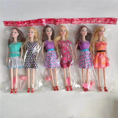 Muneca Barbie navidena sólida de 11 pulgadas en bolsa