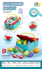 Casa de juegos con canasta de frutas
