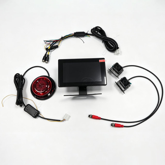 Commercial Vehicle Blind Spot Camera System | Eliminate Blind Spots & Enhance Fleet Safety,商用车盲区摄像头系统 | 消除盲区，提升车队安全