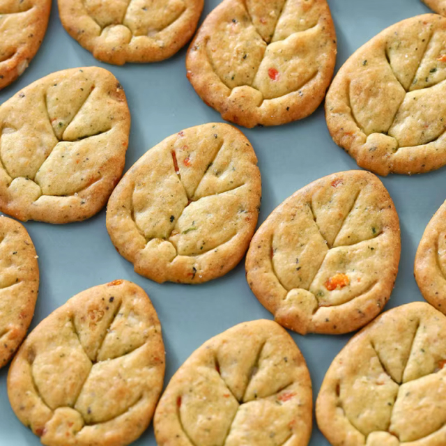 Leaf shaped cookies