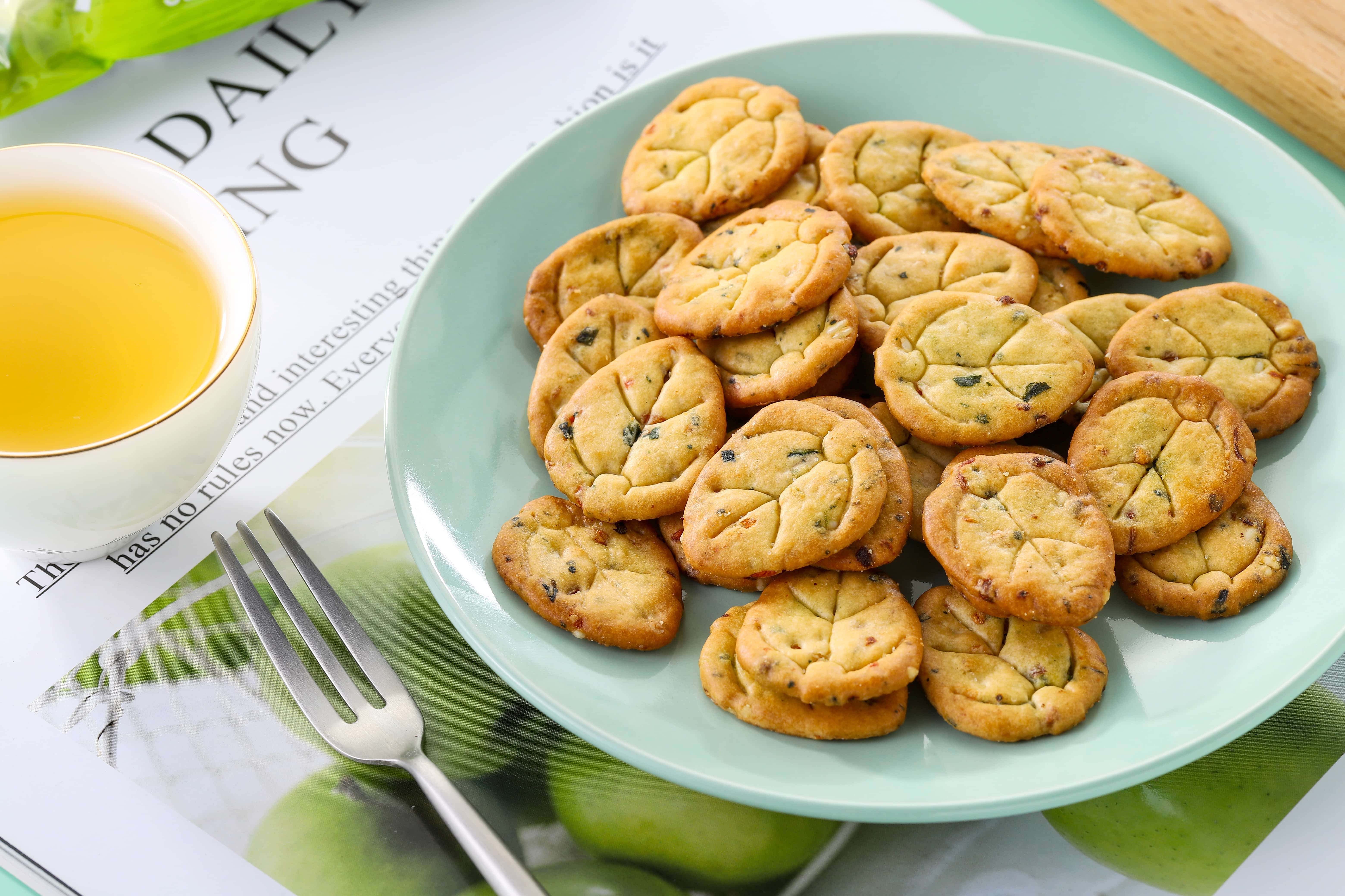 Leaf shaped cookies