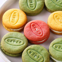Macaron cookies