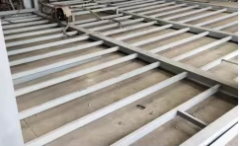 单个集装箱移动车库