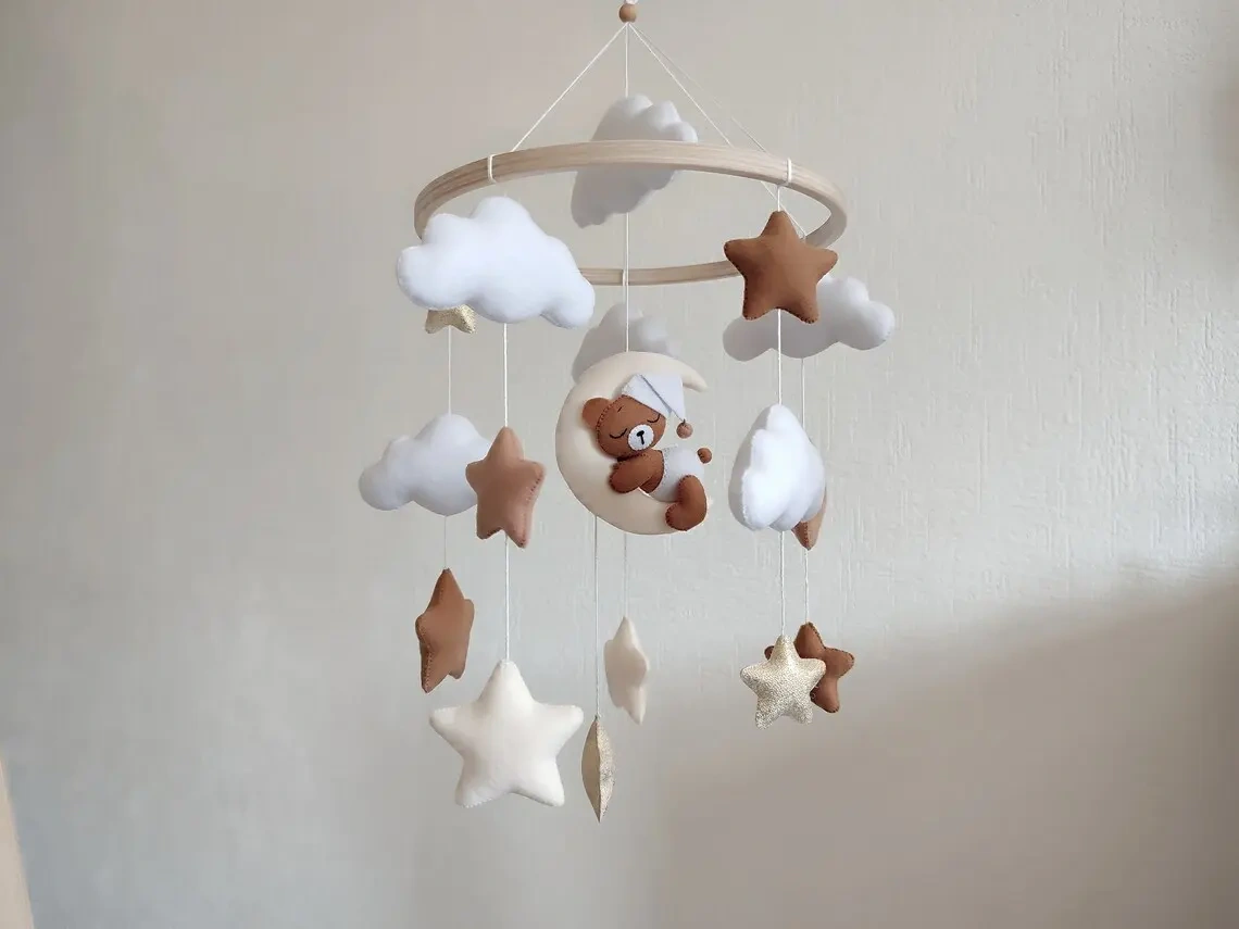 new premium baby products hanging decoration handmade toys nursery musical girl felt plush bear baby mobiles
