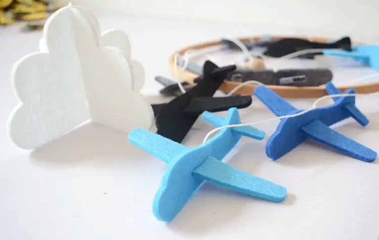 Newest sky world airplane cloud hanging toys baby felt crib mobile nursery baby mobile
