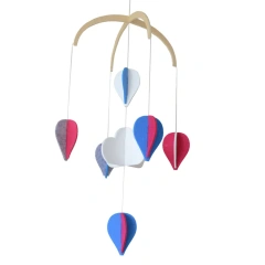 أحدث ألعاب معلقة على شكل سحابة طائرة من السماء العالمية، سرير أطفال متحرك مصنوع من اللباد