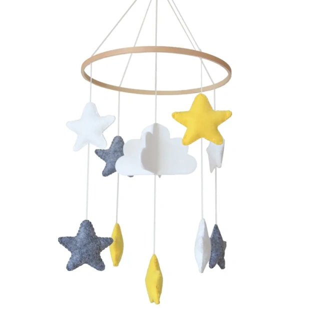 أحدث ألعاب معلقة على شكل سحابة طائرة من السماء العالمية، سرير أطفال متحرك مصنوع من اللباد