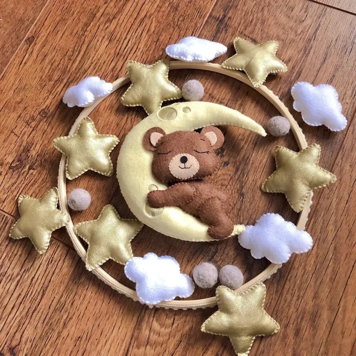 CE CPC baby products stuffed sleepybear hanging wool ball soft toys wooden cot crib quran musical felt baby mobiles with frame