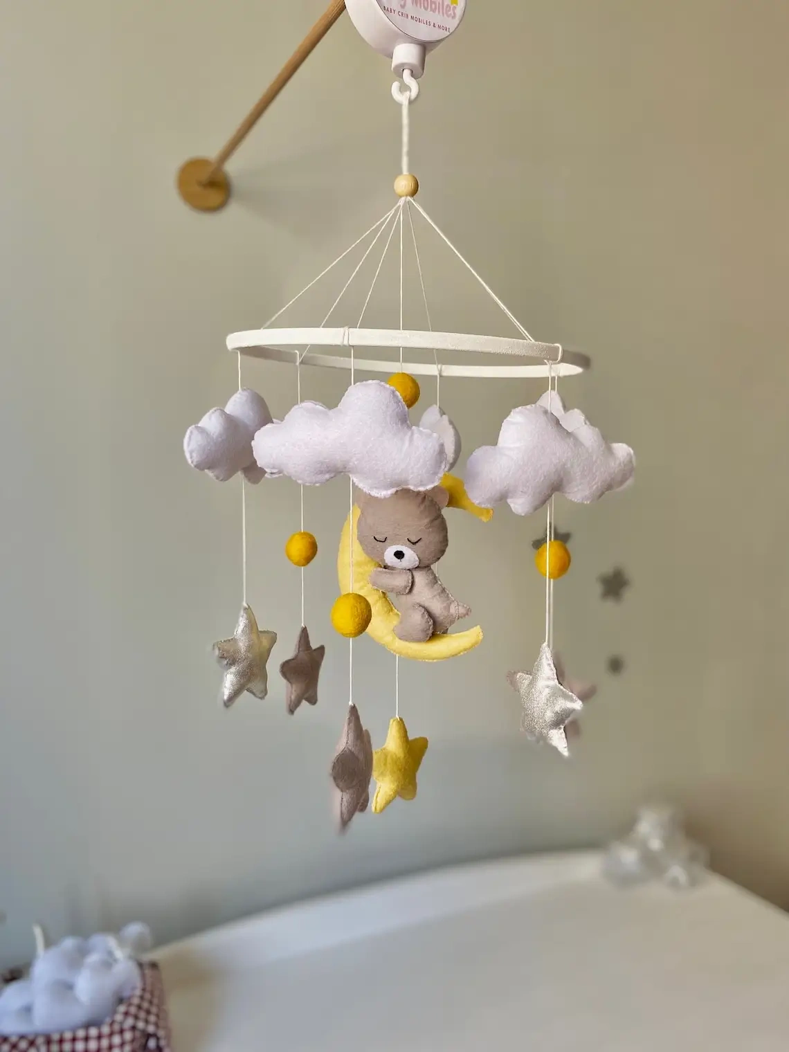 CE CPC hot selling 2023 stuffed sleepy moon bearhanging wool ball soft toys wooden quran felt crib cot baby mobiles with frame