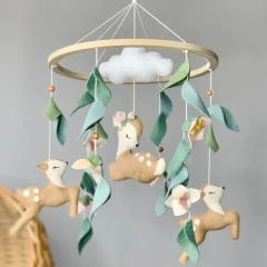 تخصيص ثلاث زهور غزال صغيرة تترك ديكورًا معلقًا في السقف كهدية استحمام للأطفال حديثي الولادة ألعاب محشوة سرير أطفال متحرك