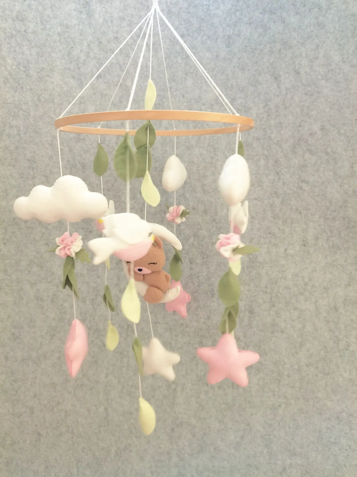CE CPC hot selling 2023 stuffed sleepy bear bird hanging wool ball soft toys wooden crib felt quran baby mobiles for girls