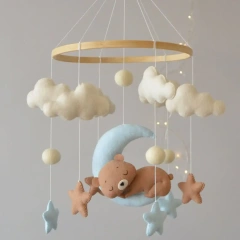 ألعاب أطفال معلقة ناعمة على شكل دب نائم مصنوعة يدويًا من CPC CE، سرير أطفال موسيقي من خشب السفاري، سرير أطفال مصنوع من اللباد، القرآن الكريم، ألعاب أطفال متحركة بإطار