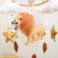 Móviles para bebés con campana de fieltro para cuna, de poliéster, con diseño de animales del bosque, safari, de fábrica OEM competitiva, personalizables, bolsa opp