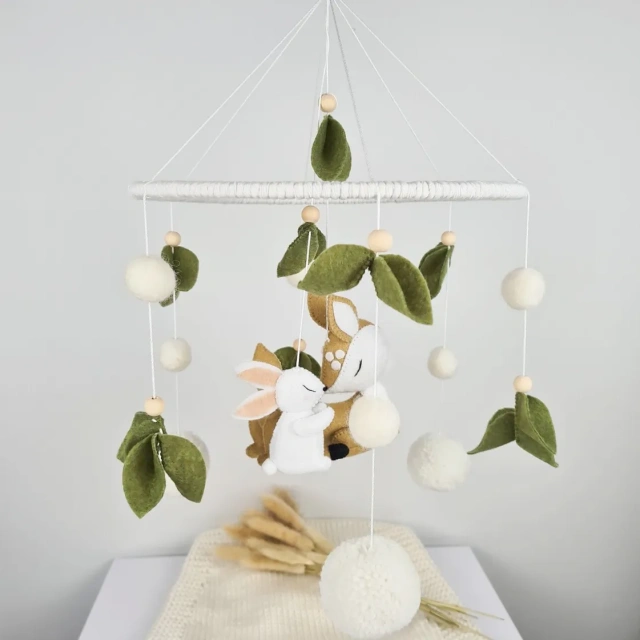 لعبة محشوة ناعمة معلقة على شكل غزال وأرنب من مونتيسوري للأطفال مصنوعة يدويًا في الصين، لعبة تهدئة لنوم الأطفال في غرفة النوم