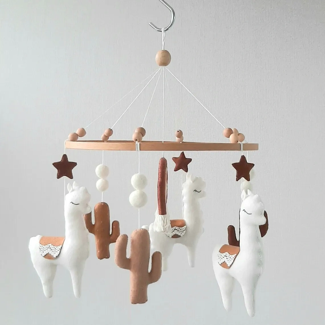 Small MOQ non-toxi box packing hand sewing soft hanging toys stuffed animals llama and cactus nursery crib baby mobile hanger