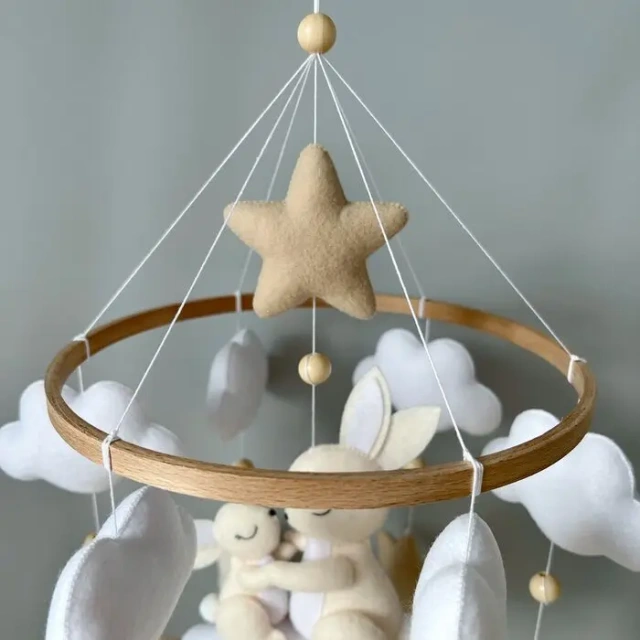 Móvil de fieltro para cuna de bebé, diseño de conejo, conejito, nube y estrella