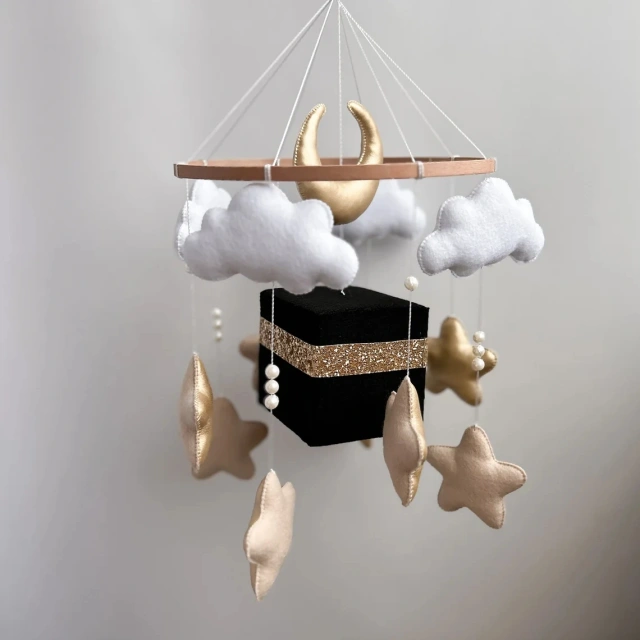 ألعاب أطفال ديكور غرفة الأطفال تعليق على الحائط من اللباد القمر النجوم الموسيقى الكعبة القرآن الكريم سرير أطفال متحرك من اللباد