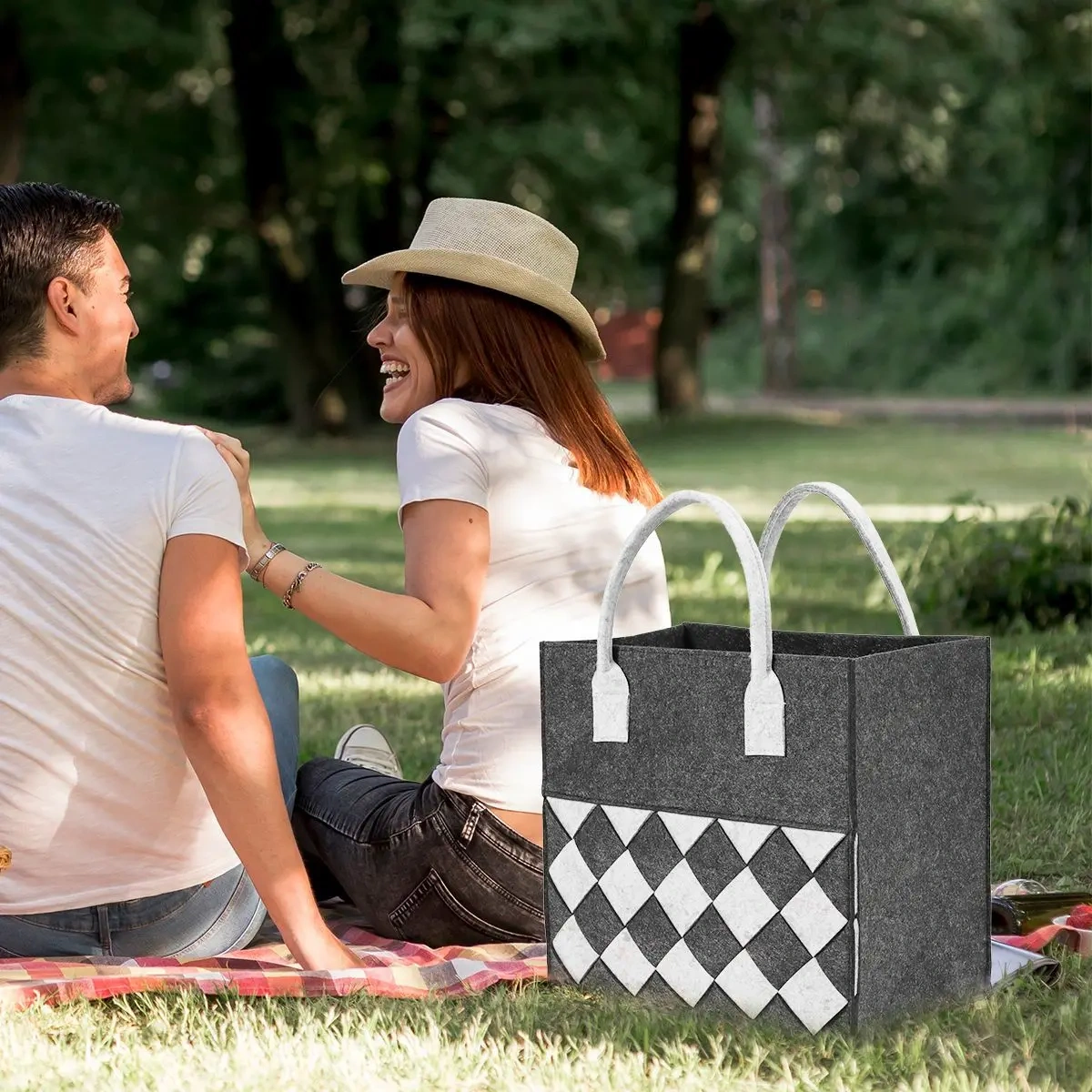 2024 manufacturer cute collapsible low price women's handbag felt tote bags with custom printed logo