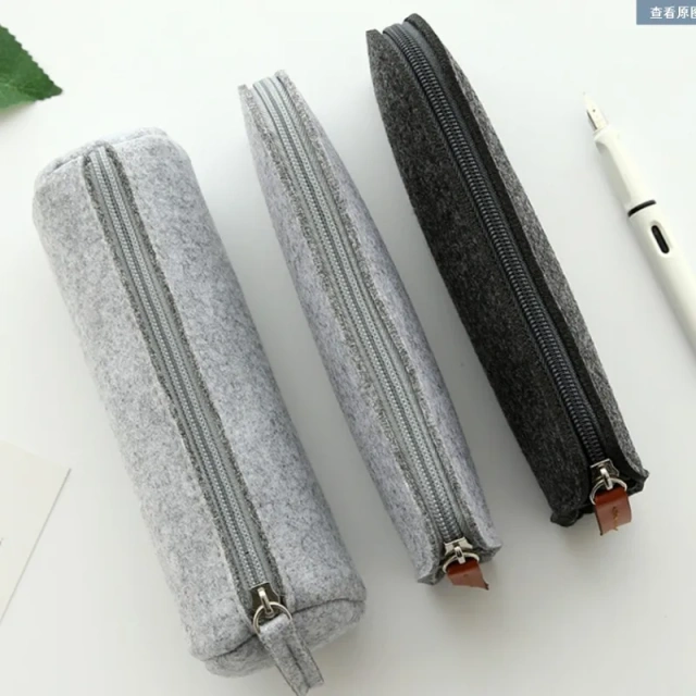 Garantía de satisfacción Certificación de calidad Fabricación experta Estuche de fieltro para lápices y cosméticos compacto, robusto, práctico y versátil