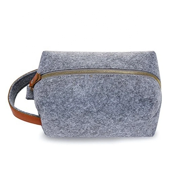 Groomsman gift dad monogrammed high quality hanging travel felt men custom leather dopp kit toiletry bag