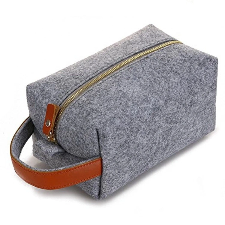 Groomsman gift dad monogrammed high quality hanging travel felt men custom leather dopp kit toiletry bag