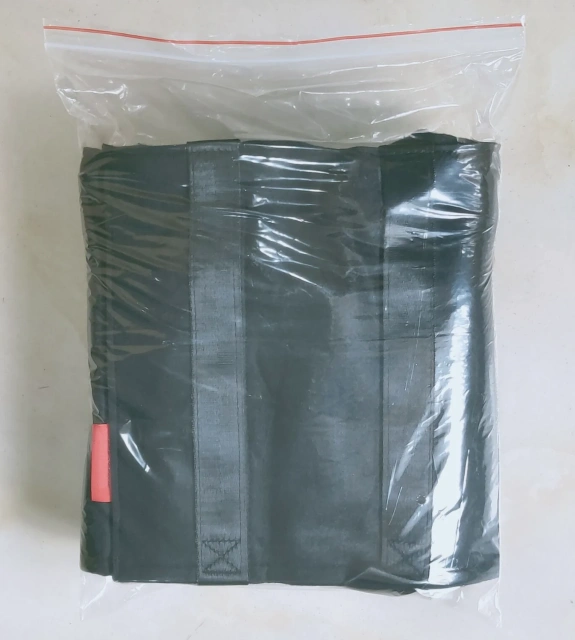 Vente en gros Oktoberfest personnalisé 27x27x27cm refroidisseur fourre-tout 6 compartiments transporteurs vin rouge sacs-cadeaux sacs en feutre gris pour bouteille d'eau