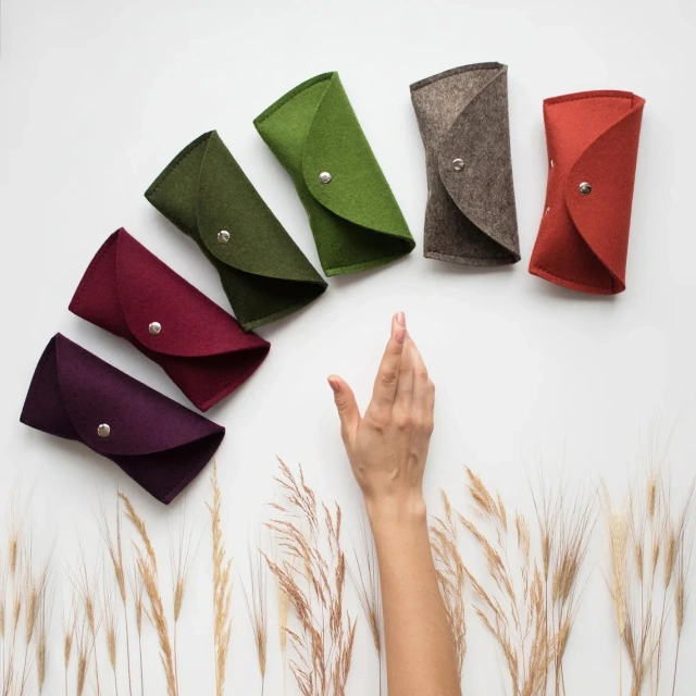 cheap bulk buy multifunction travel outdoors personalized wool felt sunglasses glasses case storage eyewear holder