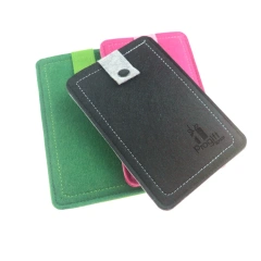 Túi đựng điện thoại di động thân thiện với môi trường phổ thông năm 2022 bán trực tiếp từ nhà máy Túi đựng điện thoại di động bằng nỉ có nút bấm bằng nhựa