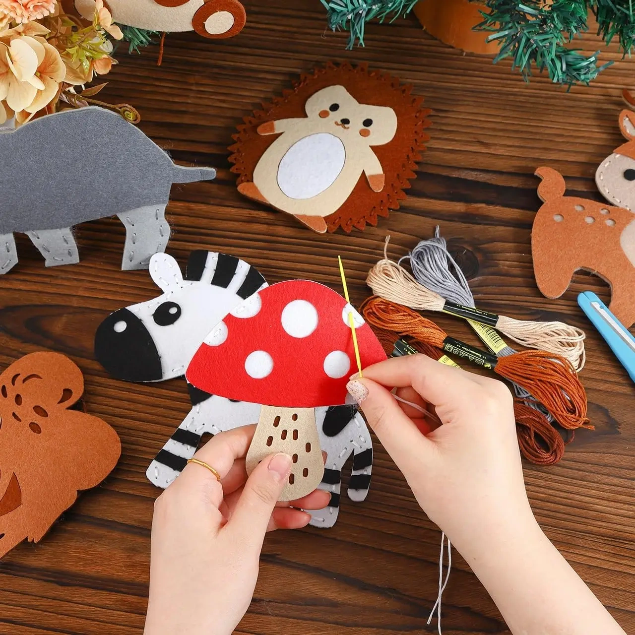 Kids Fun Education Toy Craft Forest Animals DIY Felt Sew Kit