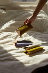 vente en gros drôle unisexe coloré transportant mince en cuir souple feutre étui à lunettes pliable pochette à lunettes de soleil pour enfants