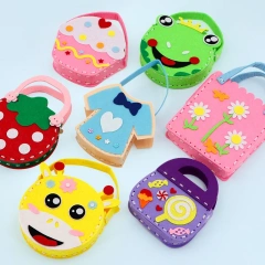 مجموعة أدوات خياطة مصنوعة من اللباد لألعاب الأطفال الجديدة واللطيفة حسب الطلب