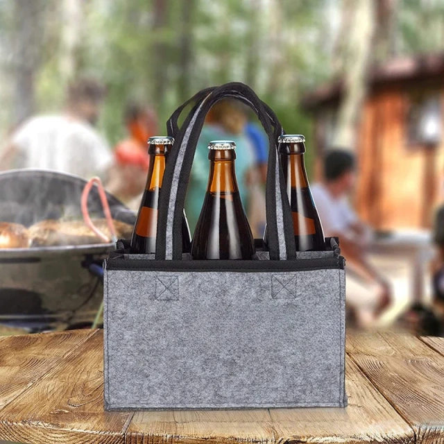 Bolsas de vino de fieltro personalizadas BSCI para botellas de vino, embalaje de regalo, venta al por mayor, bolsa de mano de fieltro gris duradera y portátil para botellas de cerveza