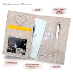 Custom Logo Beige Felt Mutterpass Cover with Silicone Beads