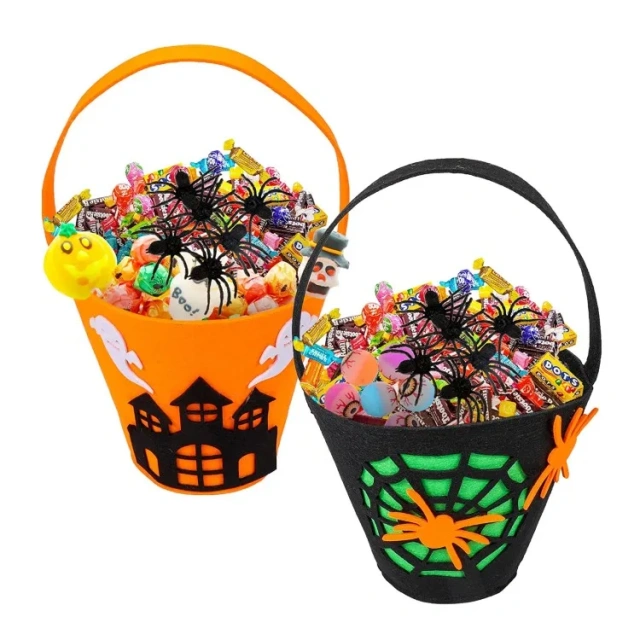 سلة حلوى الهالوين المصنوعة من اللباد بتصميم عنكبوت أسود من Trick or Treat لعام 2024