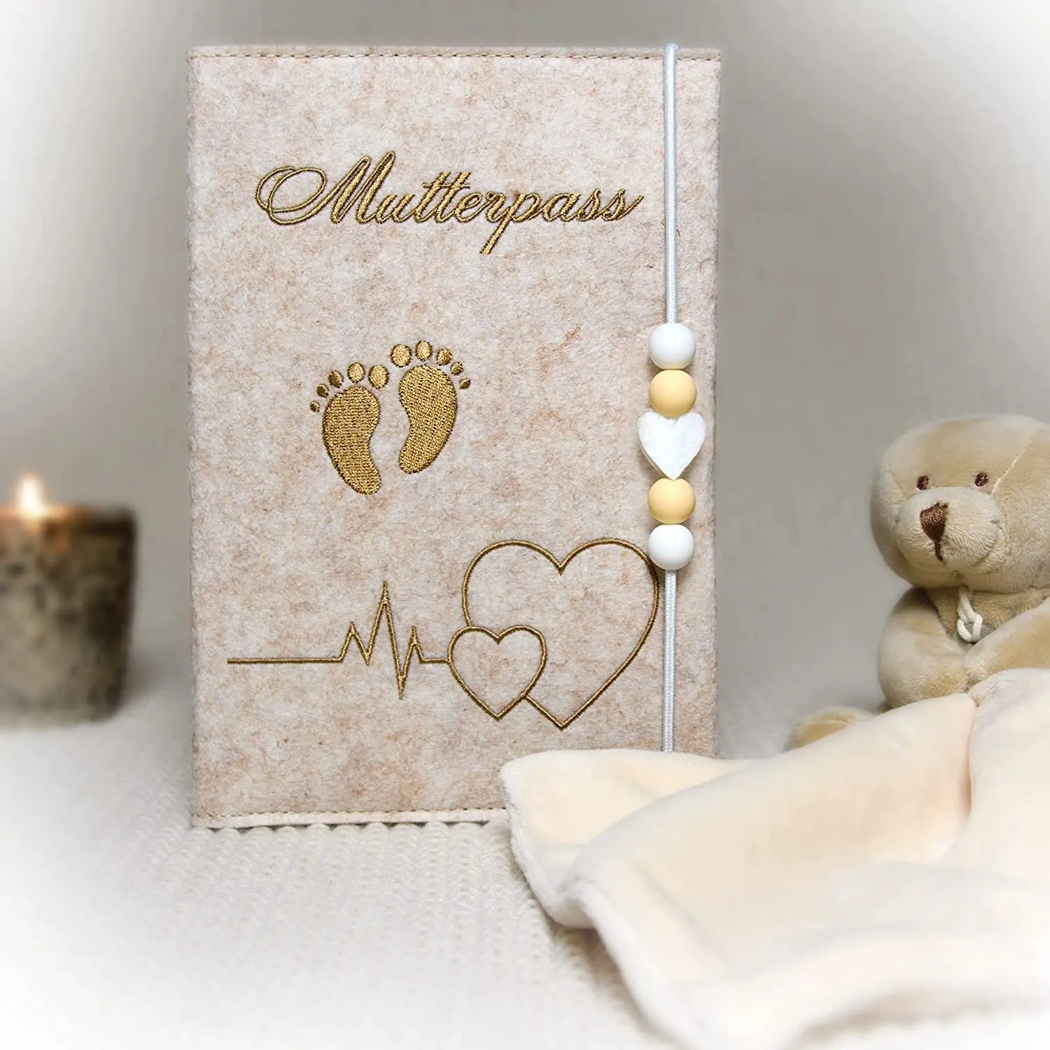 Custom Logo Beige Felt Mutterpass Cover with Silicone Beads