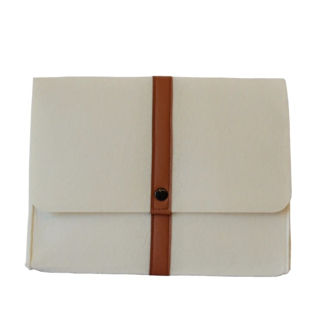 La Chine a utilisé des accessoires pour ordinateur portable en cuir avec logo personnalisé pour femmes, organisateur de sac d'ordinateur en feutre