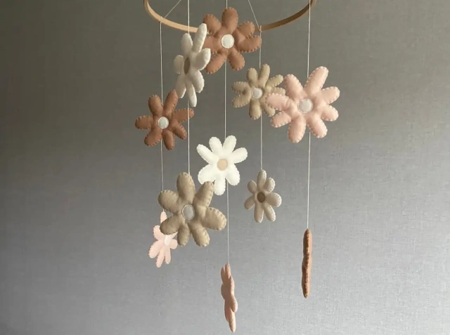 Progift Space Stuffed Daisy Flower Nursery Felt Crib Mobile