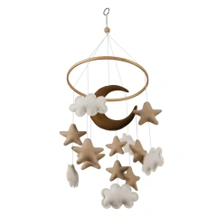 حشو رخيص على شكل قمر وسحابة ونجمة وسرير أطفال متحرك مصنوع من اللباد