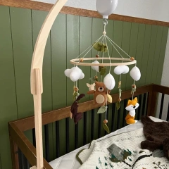 حشو رخيص على شكل قمر وسحابة ونجمة وسرير أطفال متحرك مصنوع من اللباد