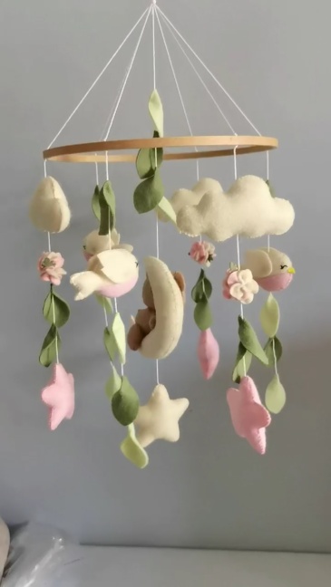 دمية دب وقمر وطائر وزهرة وسحابة وكرة للأطفال مصنوعة من اللباد