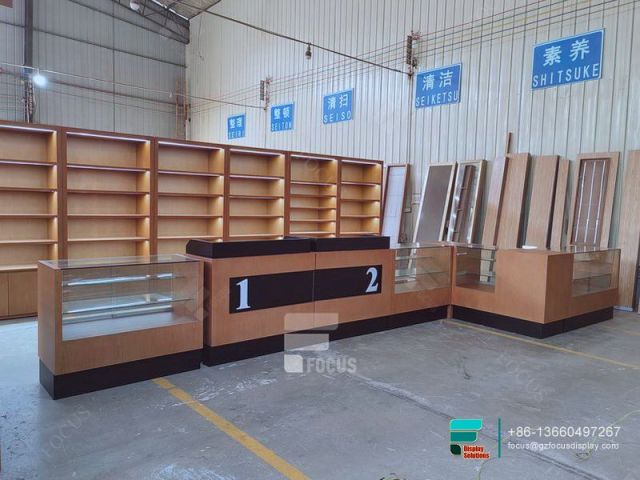 Tobacco Fixtures Wooden Glass Counter Dispensary Display Cases