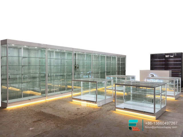 Custom Dispensary Retail Showcases Glass Display Unit