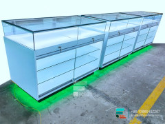 Custom Dispensary Display Cases Round Glass Display Case