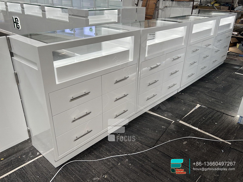 Custom Mall Kiosk Glass Display Showcase For Smoke Shop