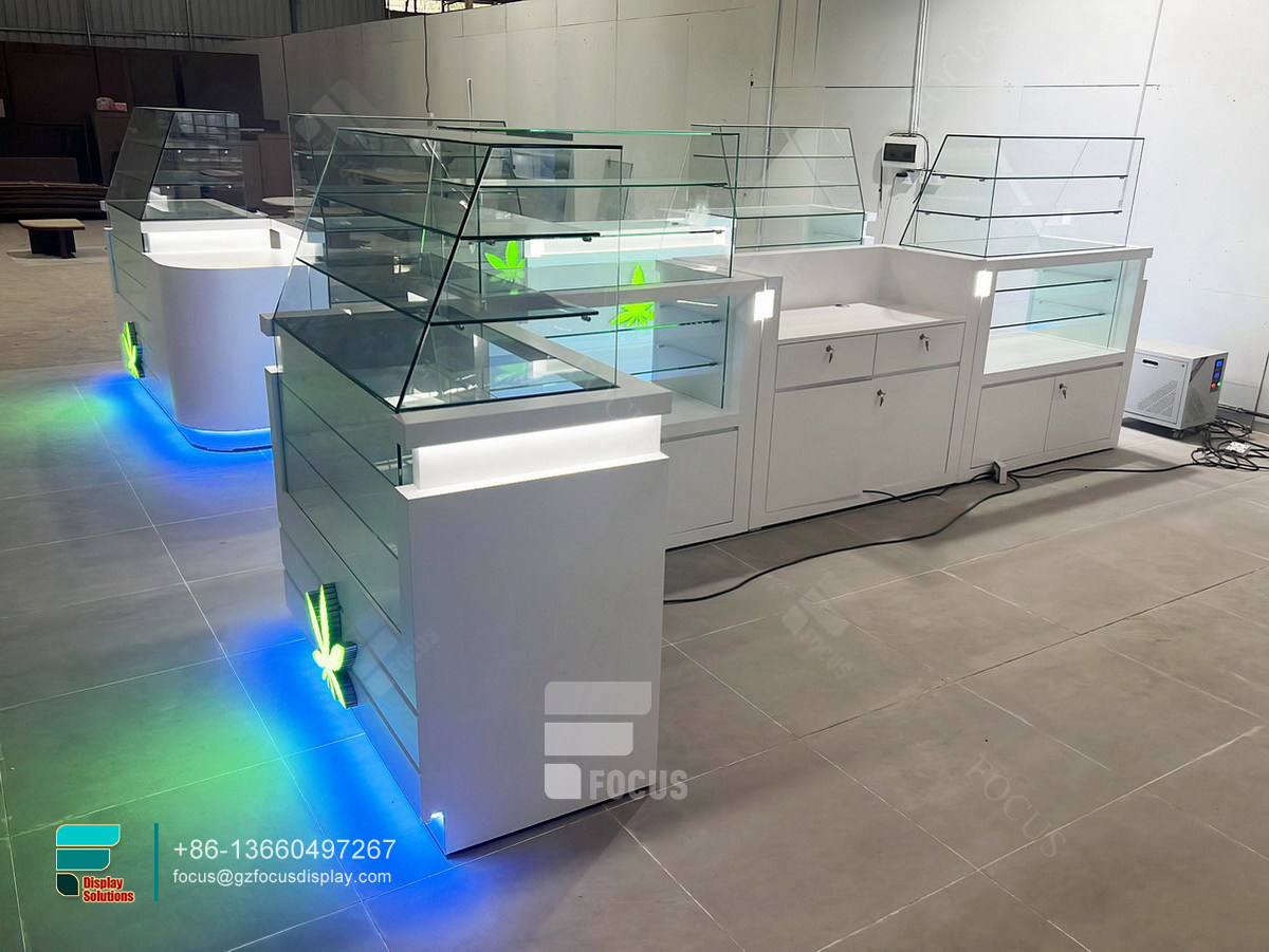 smoke shop case cigarette counter tobacco fixtures