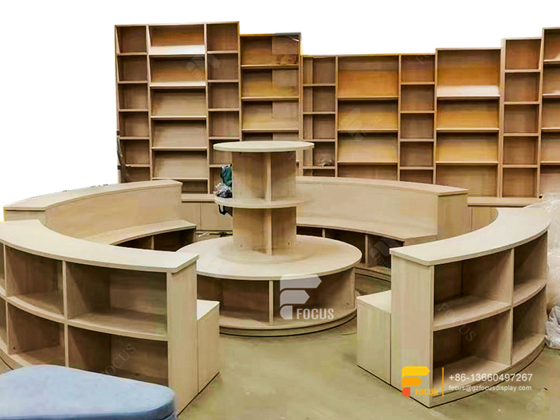Book Display Display Ideas Bookshelf Display Ideas For Libraries