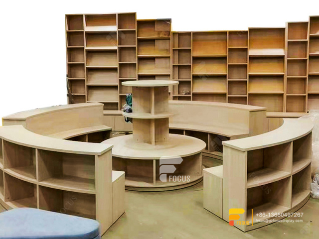 Book Display Display Ideas Bookshelf Display Ideas For Libraries
