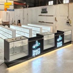Custom Black and White Jewelry Glass Showcase Counter
