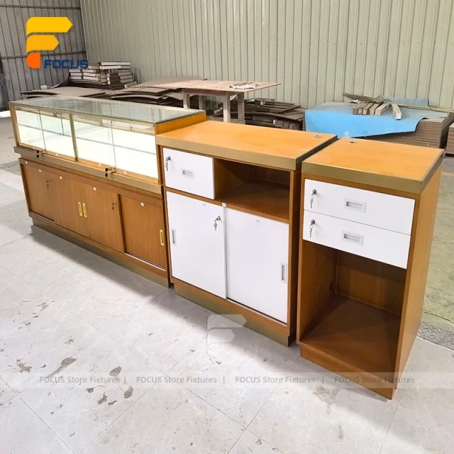 Custom Curved Wood Jewelry Glass Showcase Counter